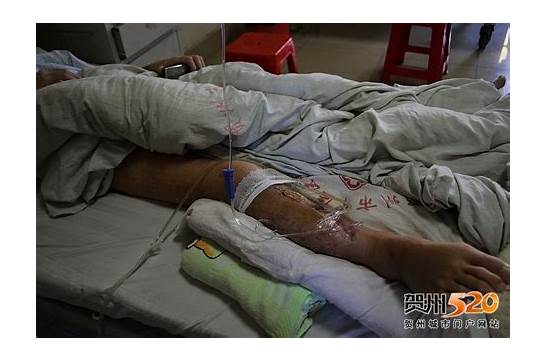 医院门口出车祸，伤者求助无人帮。医生是“见死不救”吗？